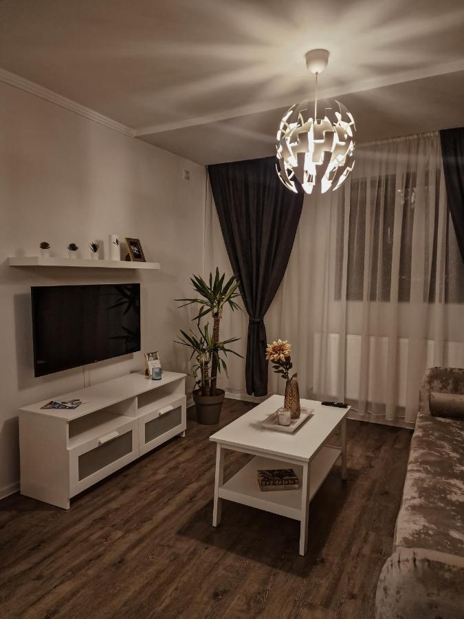 Immocity Oradea Buitenkant foto